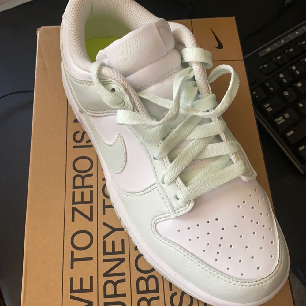 COPY - Nike dunk Low back in stock